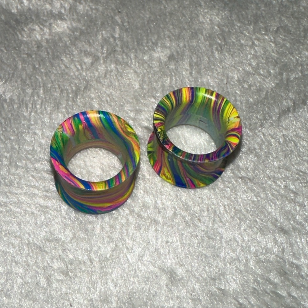 New 12 mm Ear Plugs piercings Earrings lobes never worn